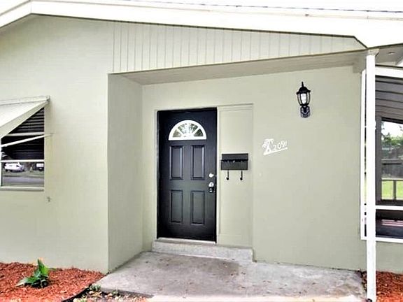 2nd image of 2091 Acapulco Dr
