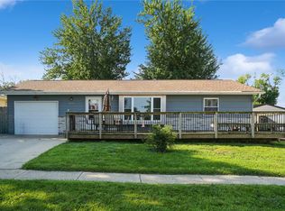 1045 Alpine Rd, Marion, IA 52302
