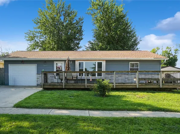 1045 Alpine Rd, Marion, IA 52302