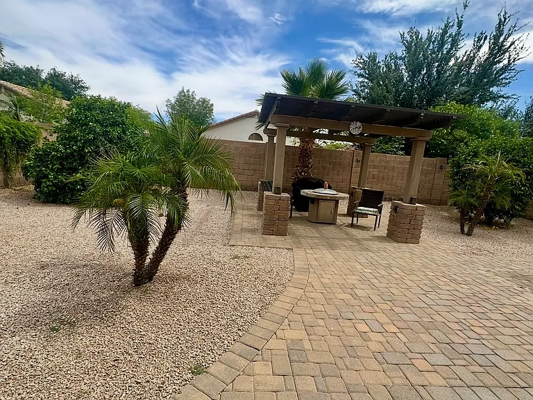 4631 E Torrey Pines Ln — Photo 3