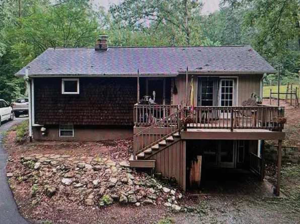82 Proud Hope Ln, Due West, SC 29639