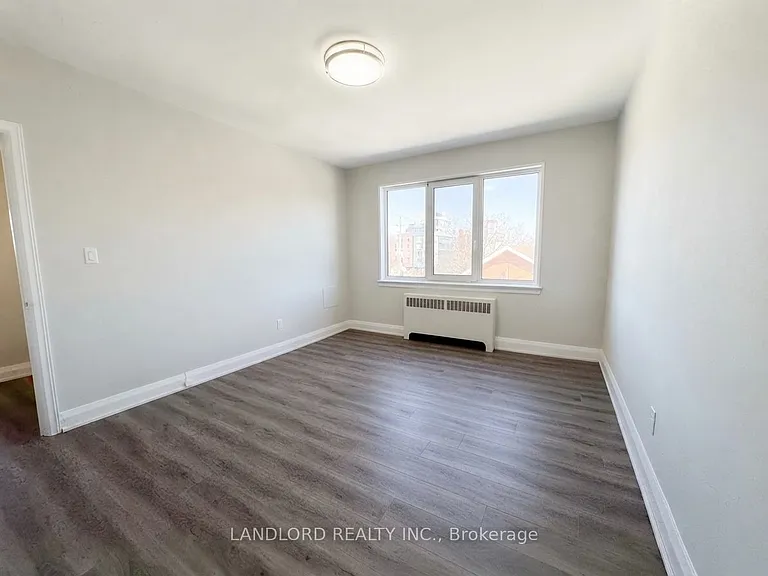36 Wood Glen Rd #301 — Photo 8
