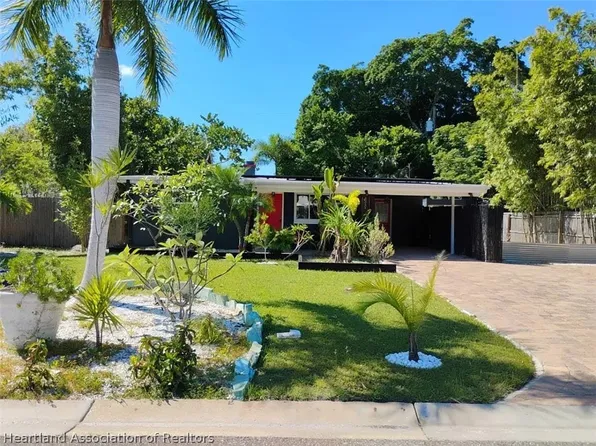 5622 Hobson St NE, Saint Petersburg, FL 33703