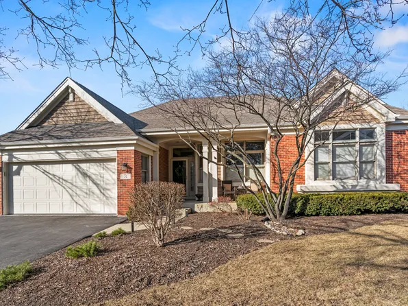 3 Medinah Ct, Lake In The Hills, IL 60156
