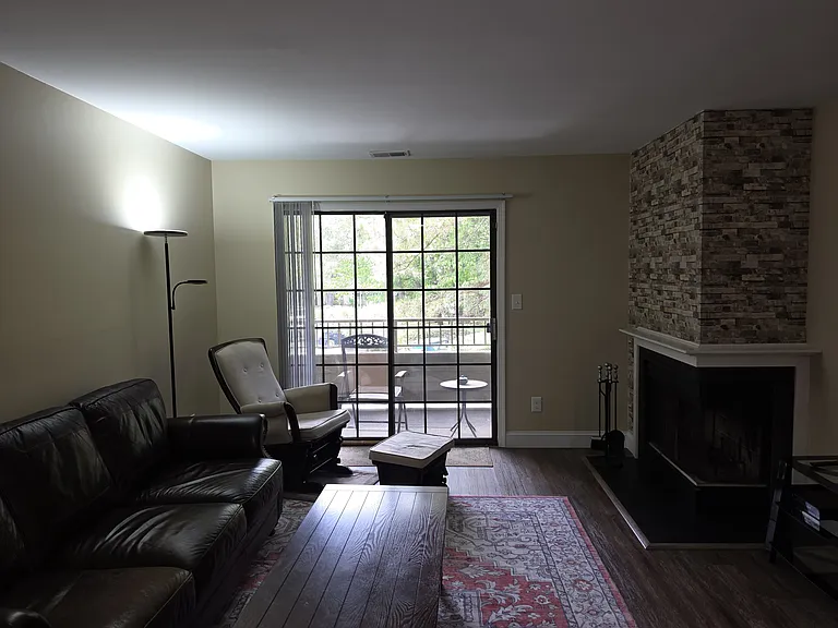 2708 Ridgefield Ct #2 — Photo 8