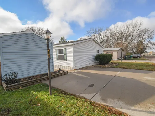 6103 W Chickadee Pl, Sioux Falls, SD 57107