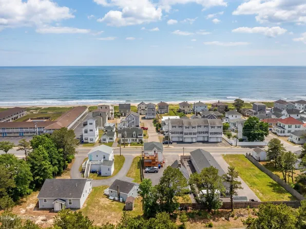 162 E Grand Avenue #301, Old Orchard Beach, ME 04064