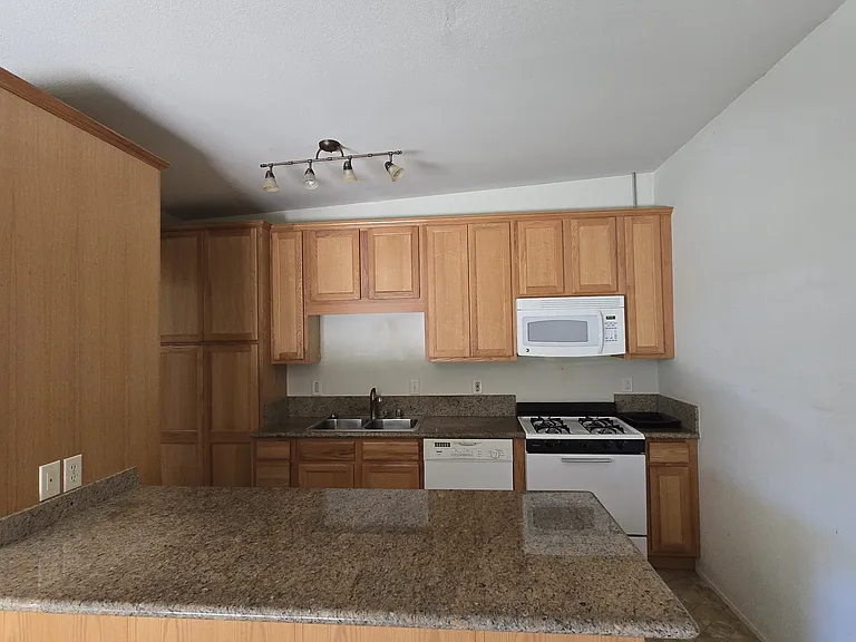 Kitchen with Breakfast Nook