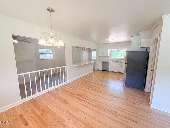 5th image of 4225 Morton Dr