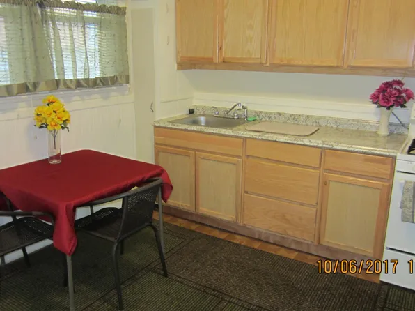 13 Holt St, Fitchburg, MA