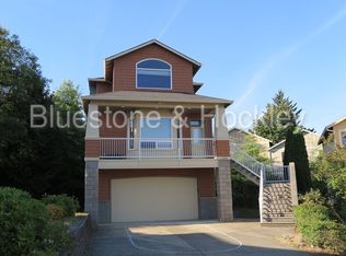 1360 SW 23rd Ter, Gresham, OR 97080