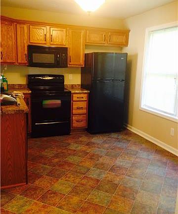 4th image of 353 Brook Mead Dr