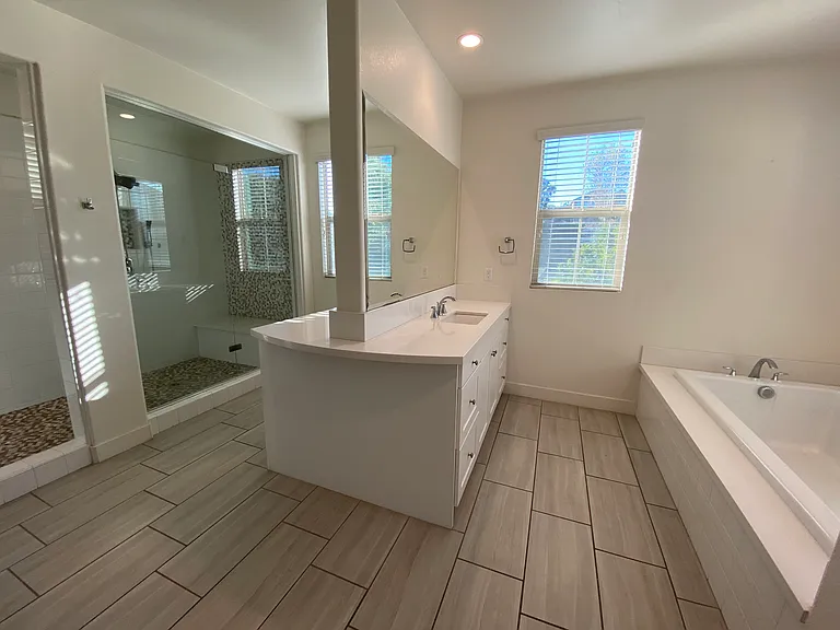 53 Molly Loop — Photo 24
