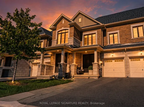 8 Angelfish Rd, Brampton, ON L7A 5C5