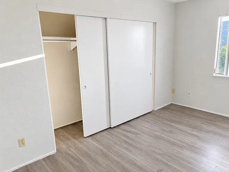 7138 Greeley St — Photo 15