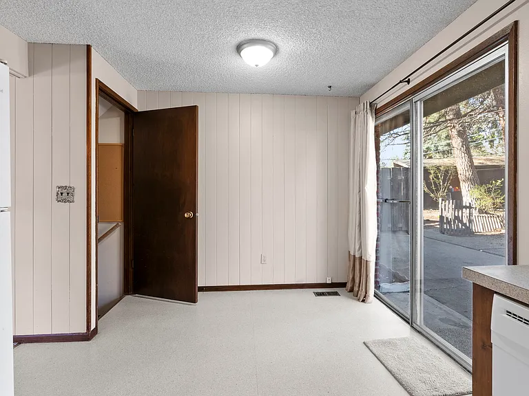 5534 N Driscoll Blvd — Photo 14