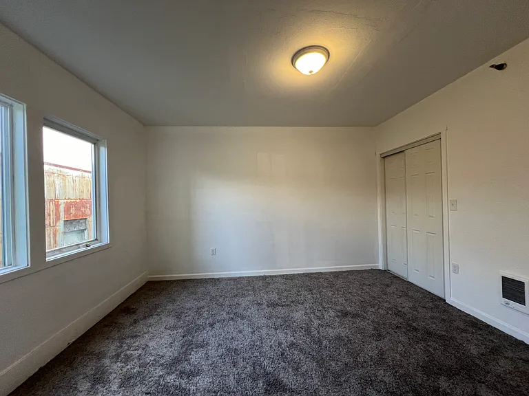 212 E Wishkah St #308 — Photo 6