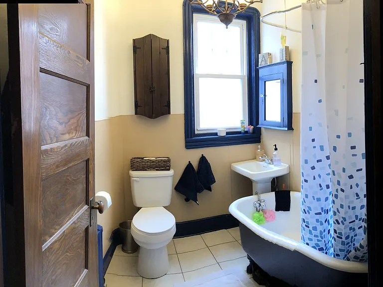 1931 E Wensley St — Photo 17