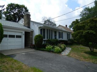 29 Interlocken Rd, East Providence, RI 02914