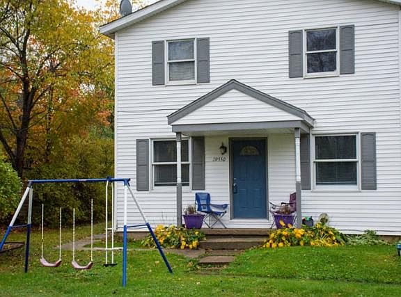 2nd image of 19550 Gilmer St