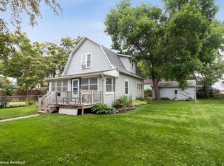 2511 E 9th St, Des Moines, IA 50316