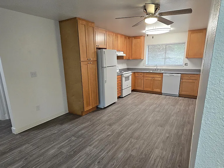 The Salish Place Apartments — Photo 20