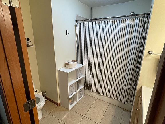 5th image of 2401 Oxford Dr SE #B