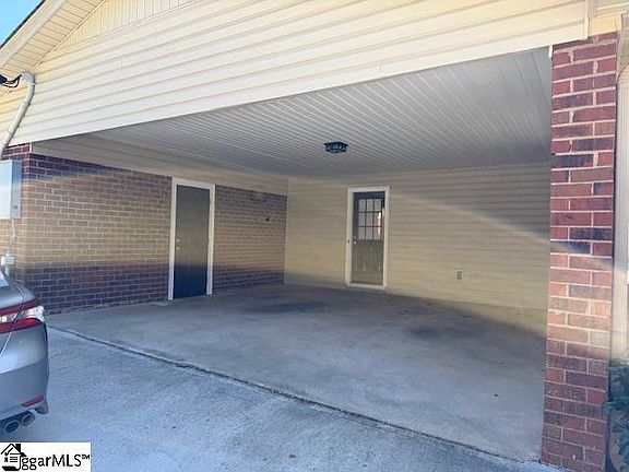 2nd image of 105 Furman View Dr