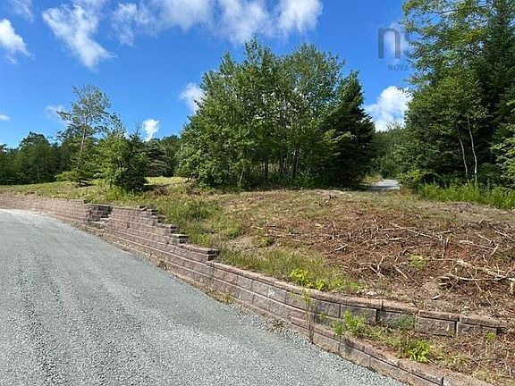 3rd image of 84 Mountain Rd