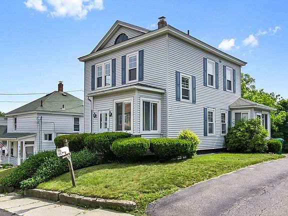 2nd image of 105 Beech St