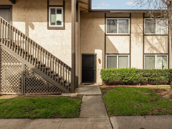 10331 Restful Ct, Santee, CA 92071