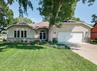 831 Westwind Dr, Little Canada, MN 55109
