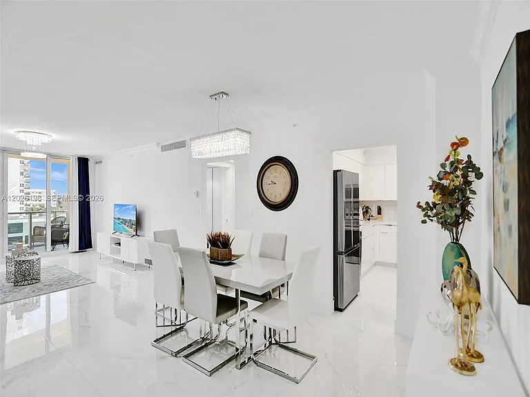 2501 S Ocean Dr #639 — Photo 2