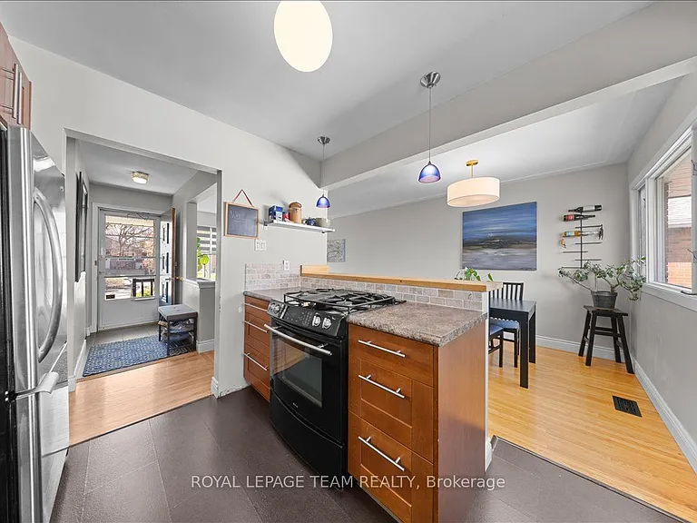753 Dickens Ave — Photo 10