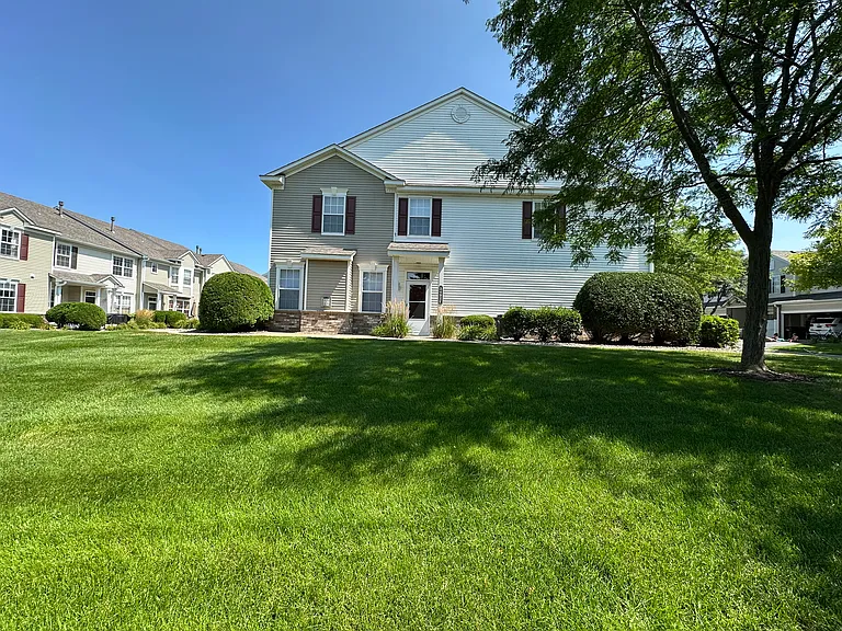3492 Cherry Ln #F — Photo 6