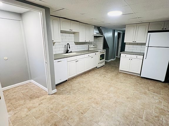 3rd image of 14 Waterview Ave #14B