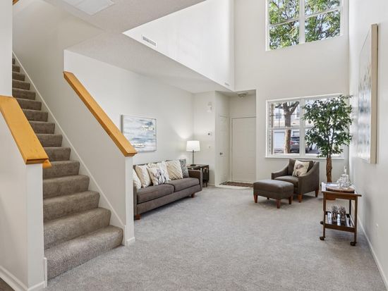 1574 Liberty Cir, Shakopee, MN 55379