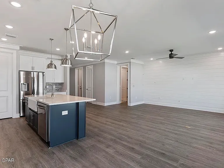 22802 Lakeview Dr — Photo 7