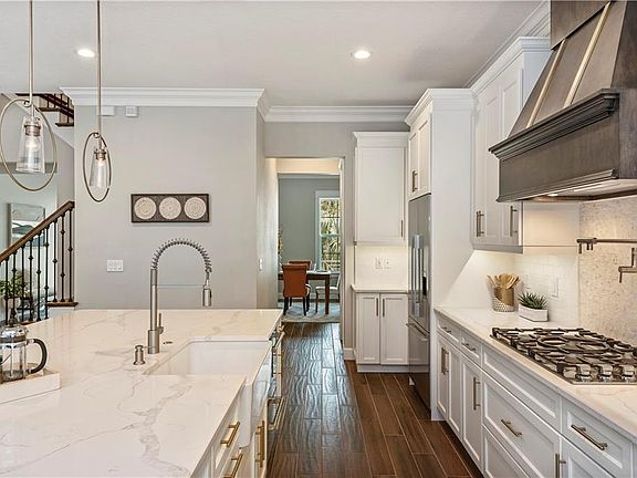 4th image of 4513 W Brookwood Dr
