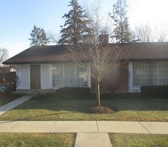 1st image of 281 Crestwood Vlg #281