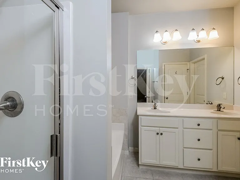 235 Sterling Pl — Photo 10