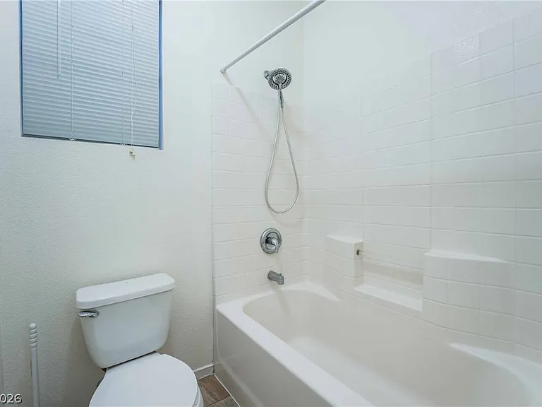 7224 Pinon Crest Ct — Photo 14