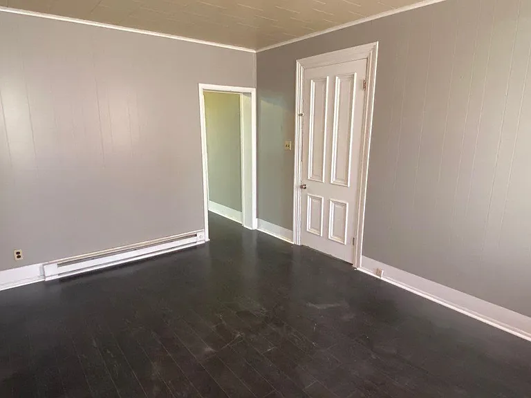 101 N George St #1 — Photo 3