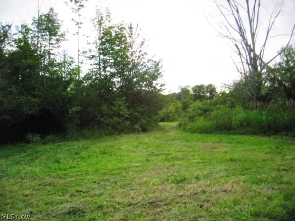 5600 Lance Rd, Medina, OH 44256