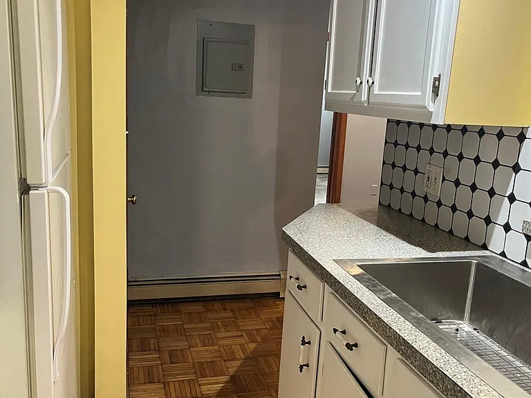 32 Princeton St #1 — Photo 5