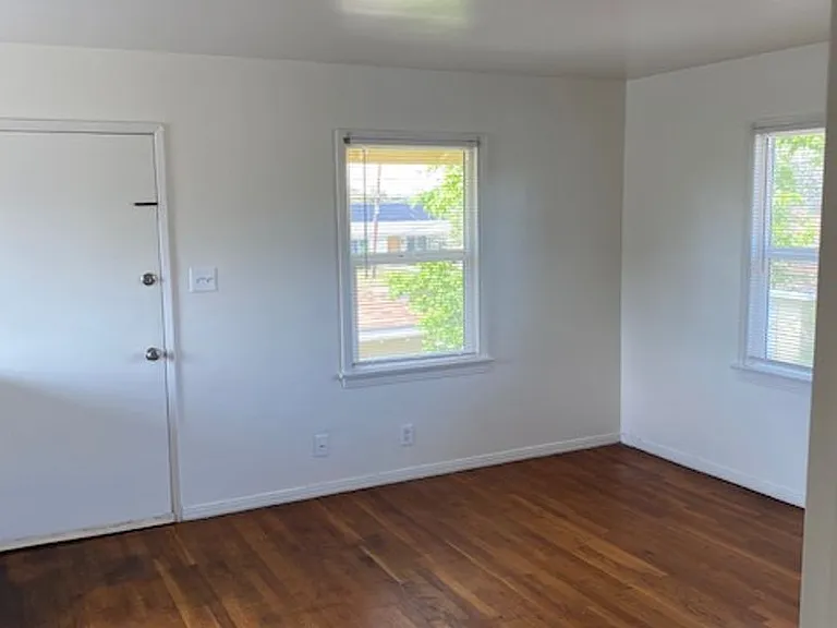2315 Terrace Way — Photo 6