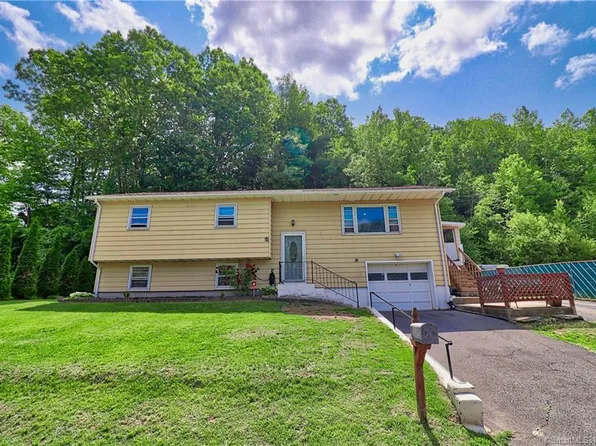 31 Manners Avenue, Seymour, CT 06483