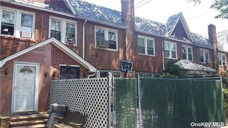 2nd image of 15019 Hoover Ave