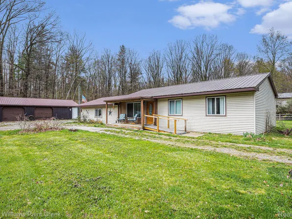 5343 Clear Lake Rd, North Branch, MI 48461