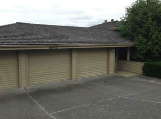 8645 Inverness Dr NE, Seattle, WA 98115
